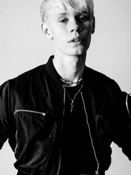 LEON K