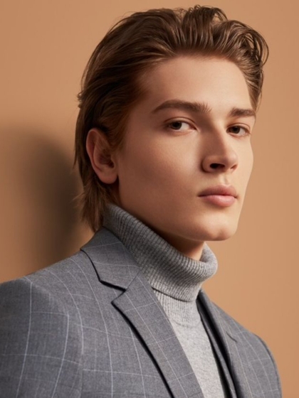 JAKUB M.